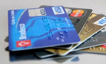 Problemas e Imprevistos Levam Gastar mais com Cartão de Crédito